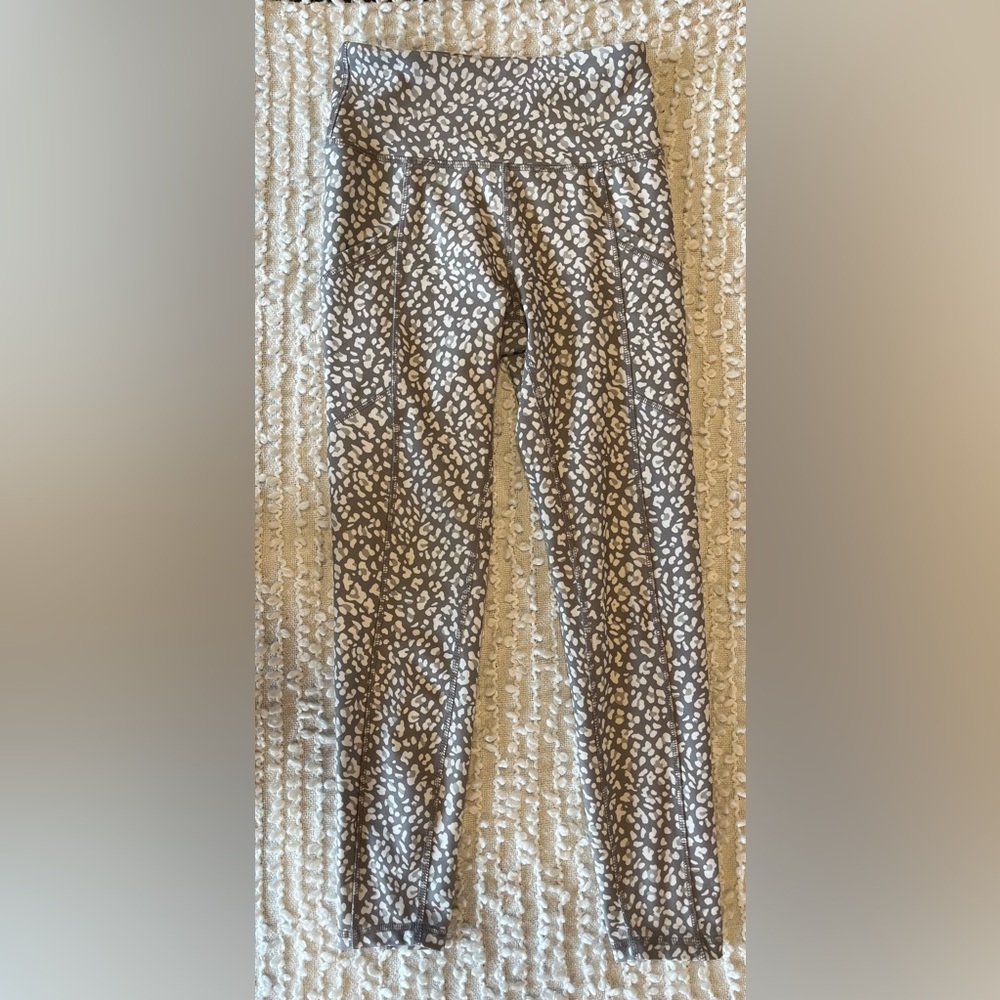 Balance Collection Gray Leopard Print Leggings with Pockets!